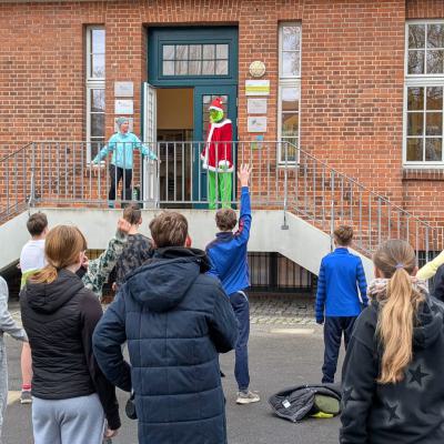 Whatsapp Image 2025 12 19 At 11.04.42